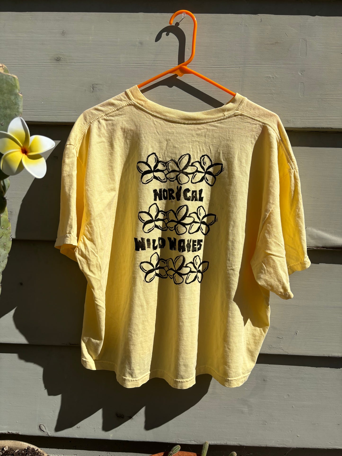 Plumeria Box Tee (Size 2XL)